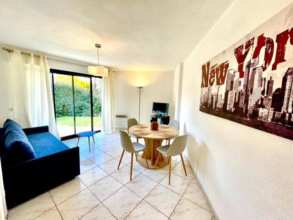 Apartamento Charmant Rez De Jardin - 900M Plage De Pontaillac Royan Exterior foto